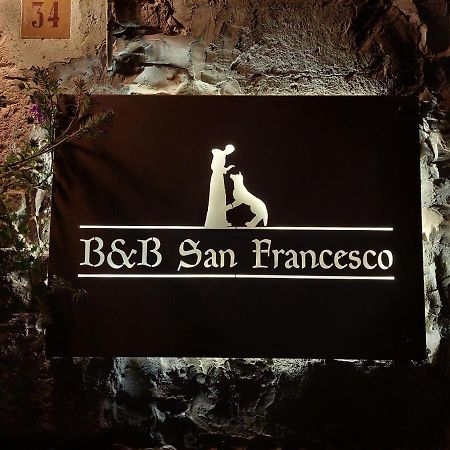 B&B San Francesco アッシジ エクステリア 写真