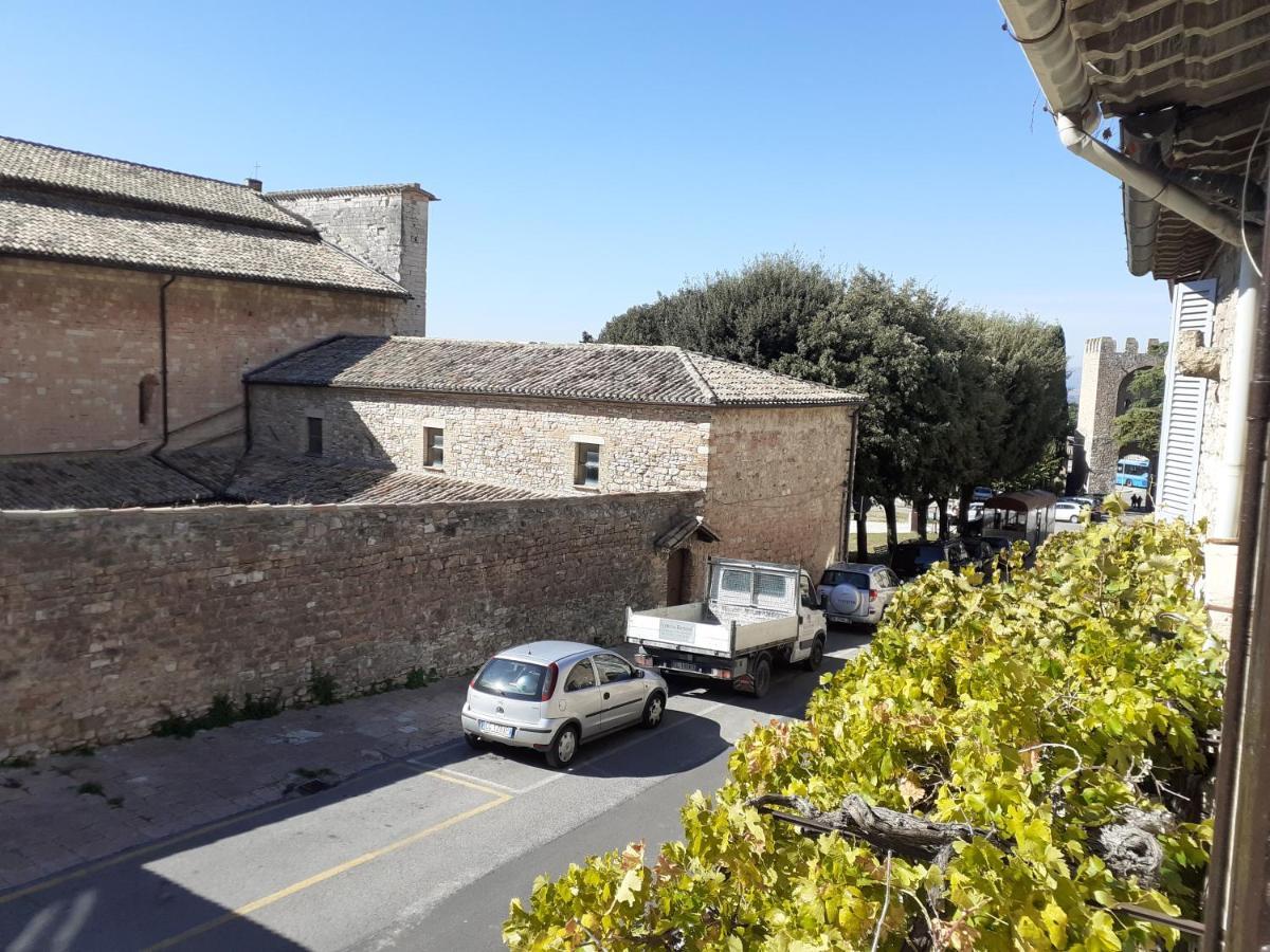 B&B San Francesco アッシジ エクステリア 写真