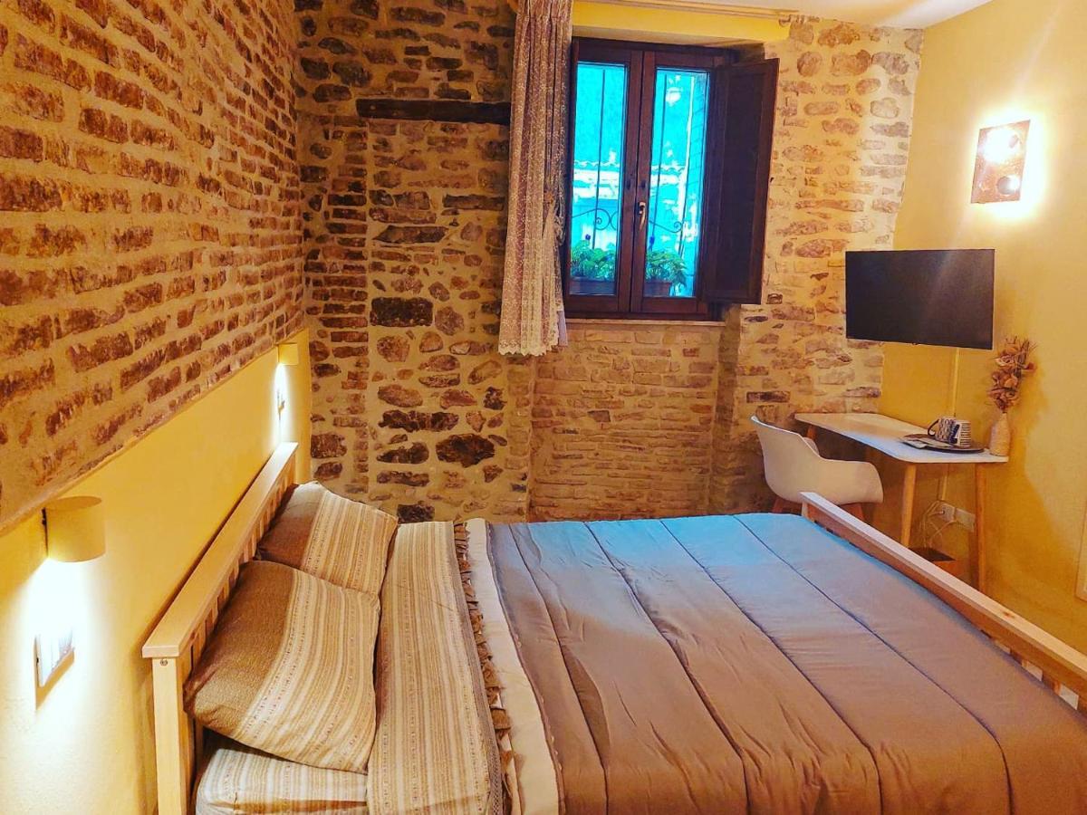 B&B San Francesco アッシジ エクステリア 写真